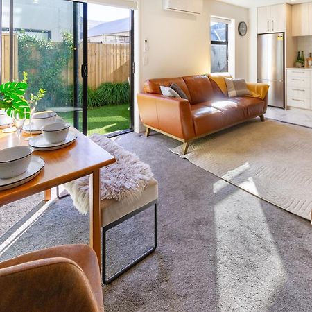 Gorgeous In Green - 2 Bed Central Oasis W/King Bed Christchurch Esterno foto