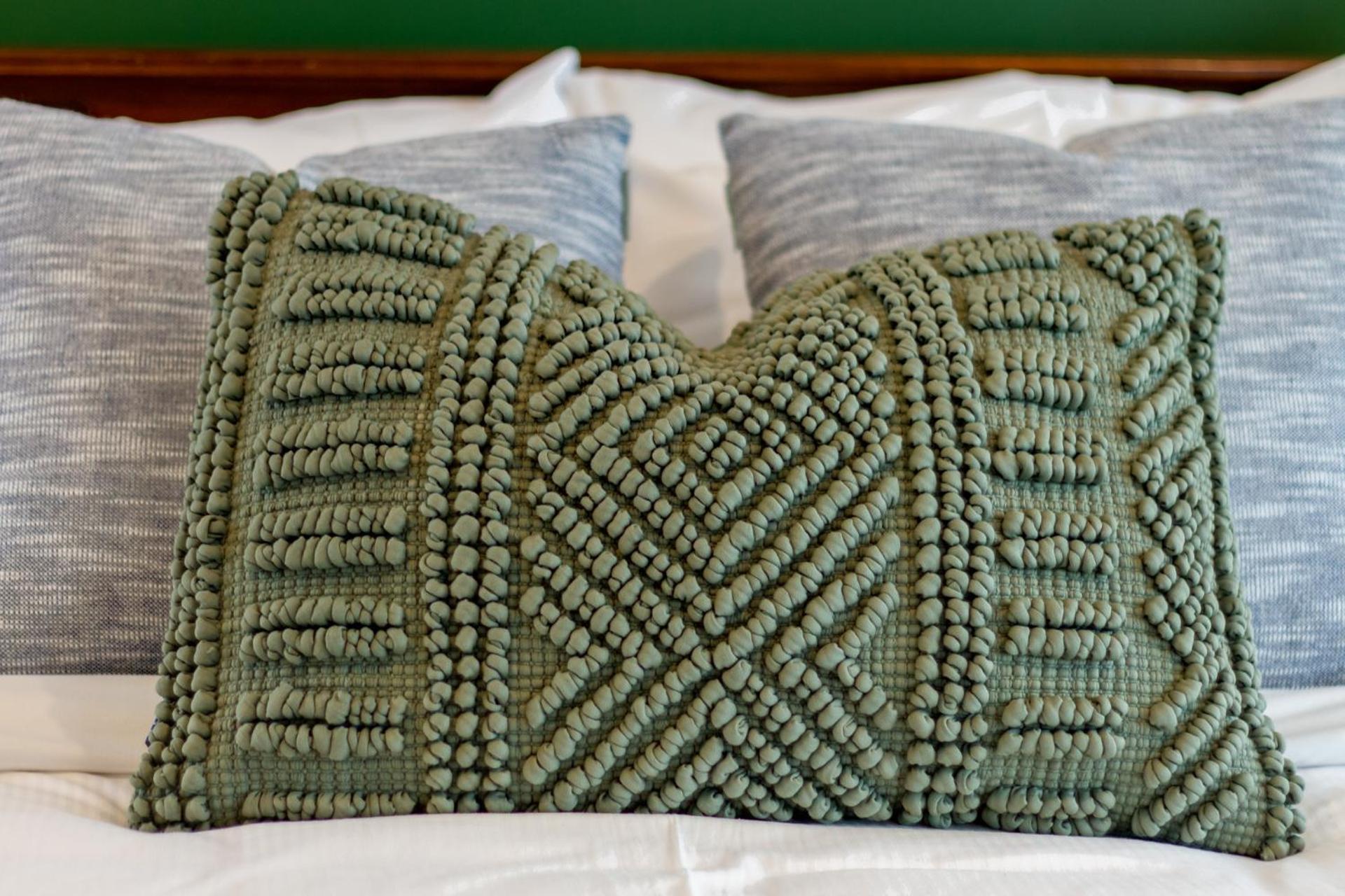 Gorgeous In Green - 2 Bed Central Oasis W/King Bed Christchurch Esterno foto