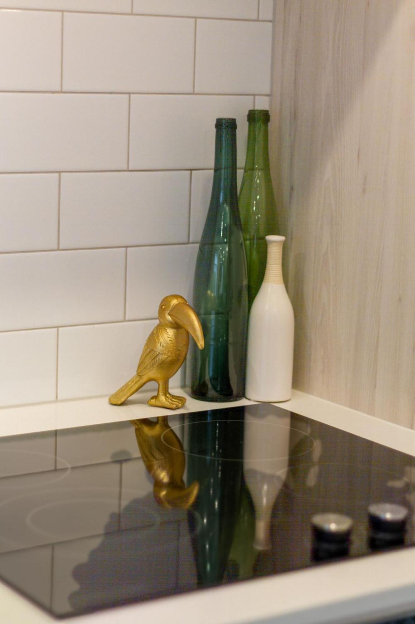 Gorgeous In Green - 2 Bed Central Oasis W/King Bed Christchurch Esterno foto